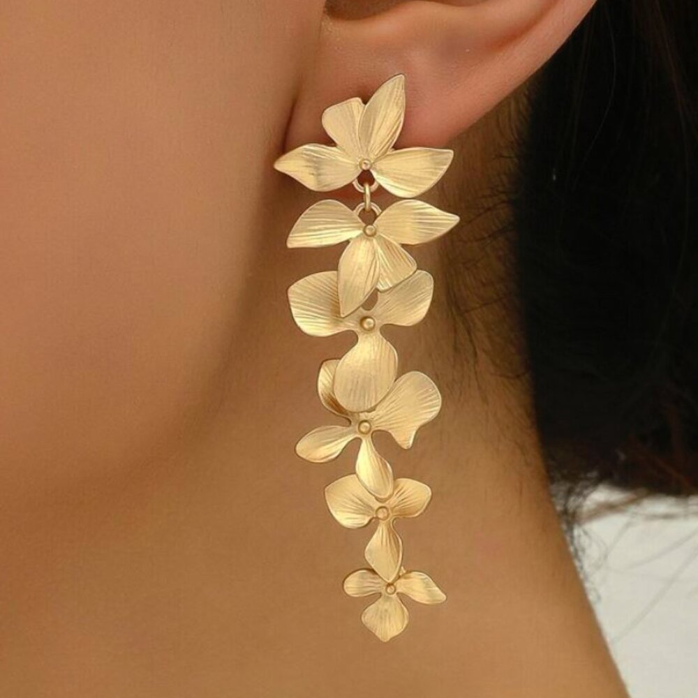 Women's Gold Metal Floral Flower Hanging Dangling Earrings